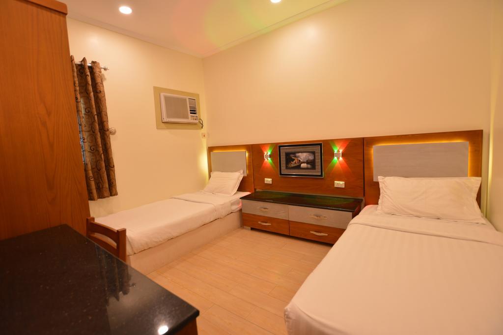 Al Ahmadi Plaza Resort Yanbu Exterior photo