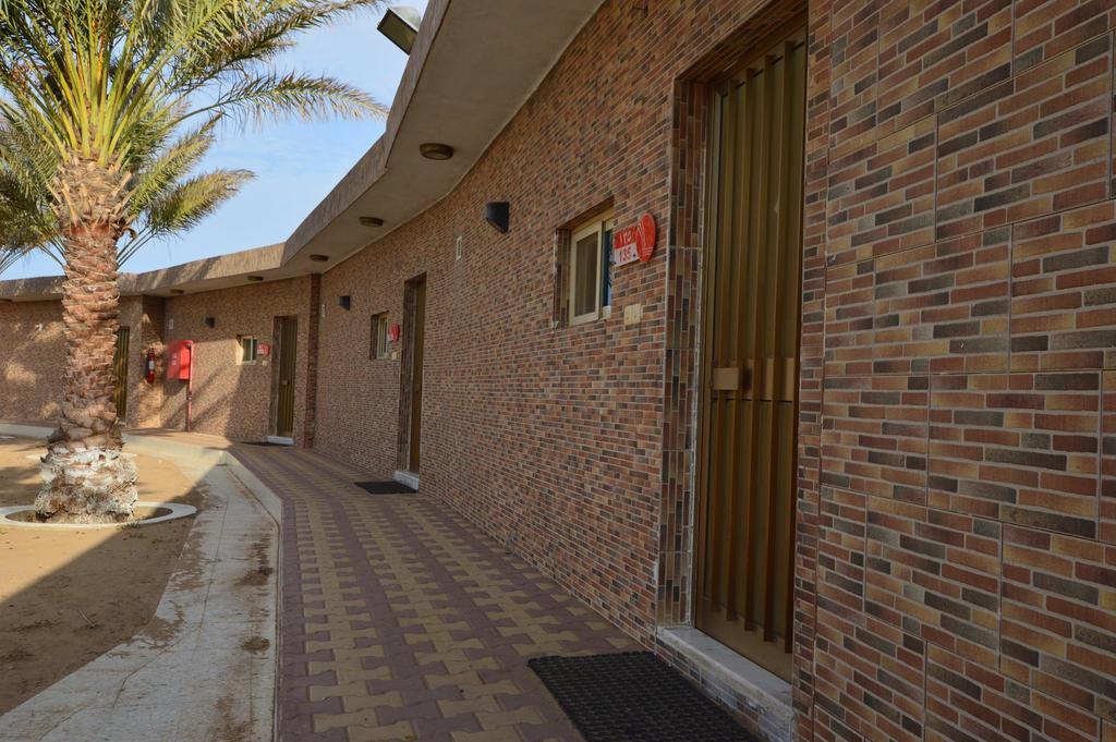 Al Ahmadi Plaza Resort Yanbu Exterior photo