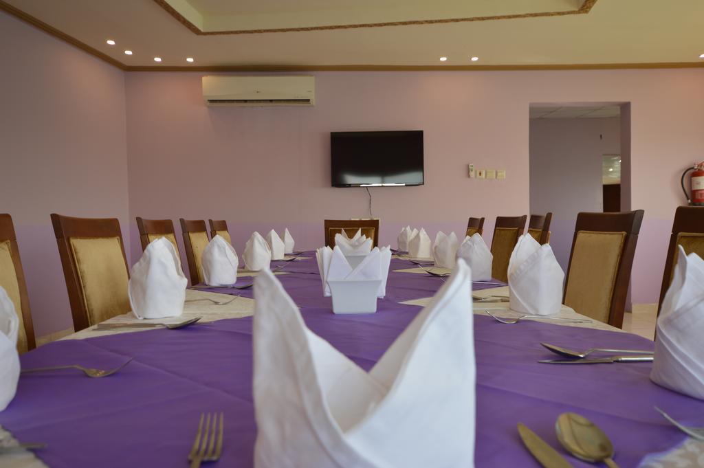 Al Ahmadi Plaza Resort Yanbu Exterior photo